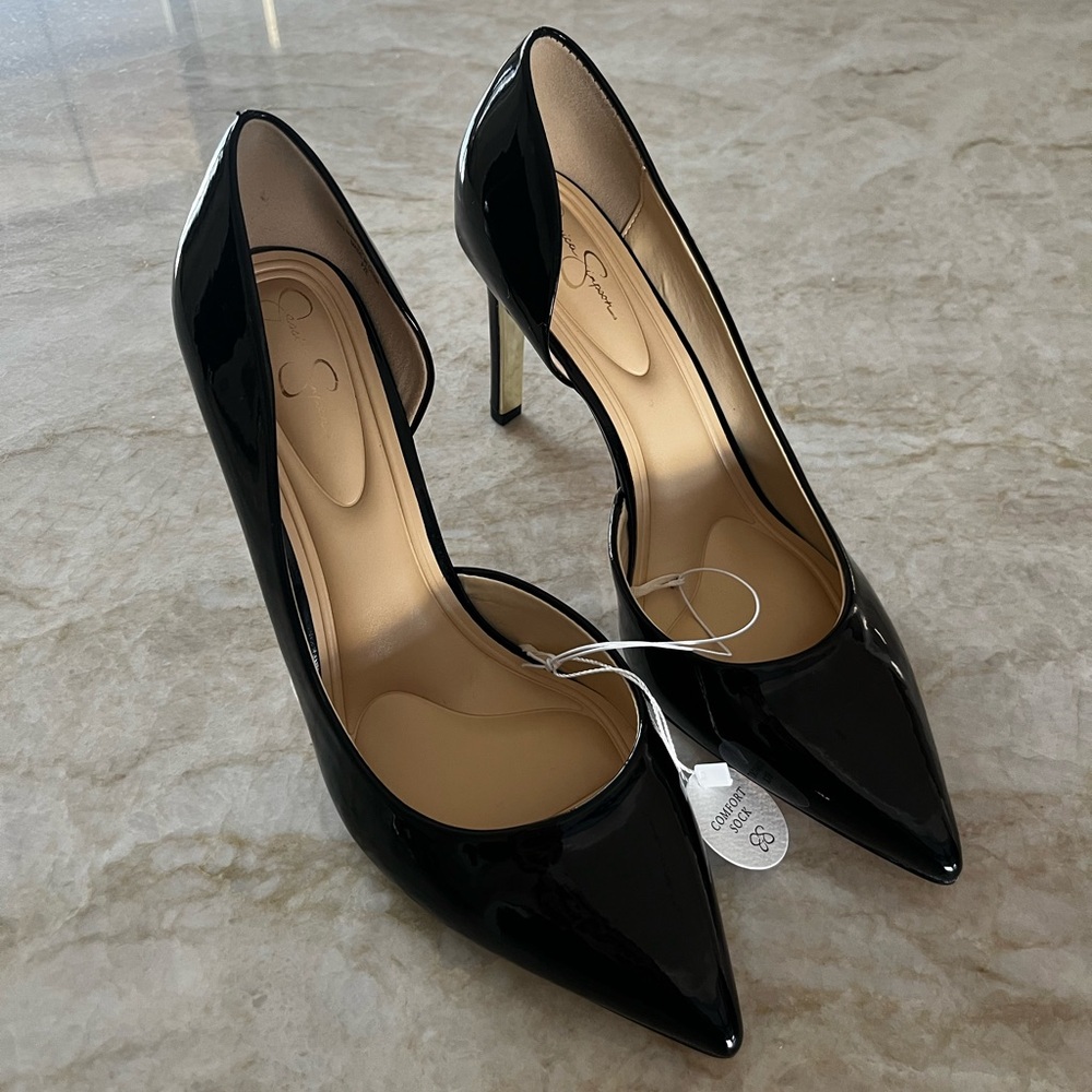 Jessica Simpson - NWT - Pointed Black & Gold Trim Heels (Sizes: 9W & 10W) - Picture 1 of 8
